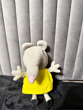 Peppa Pig Madame Gazelle Plush Toy Gray Elephant Yellow Outfit